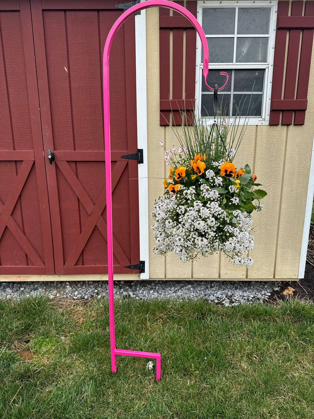 Elevate Your Green Space: A Guide to Hanging Pots